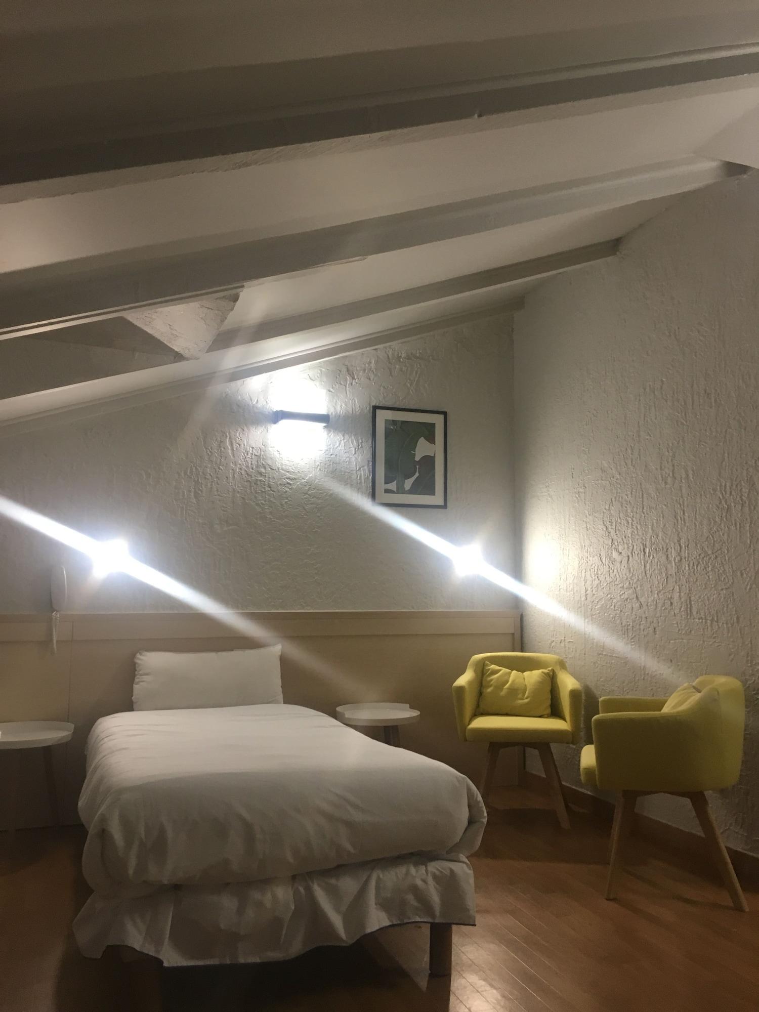 Hotel De Berne 2*
